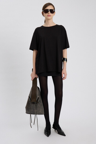 REMERA ADRASTEA Negro