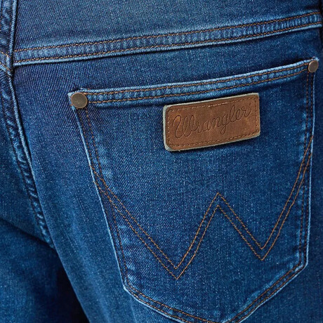 Jean Wrangler de Hombre - RIVER - 112356895DARKTRAILS ELD
