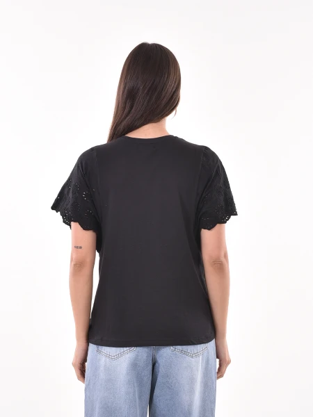 REMERA BUTTERFLY NEGRO