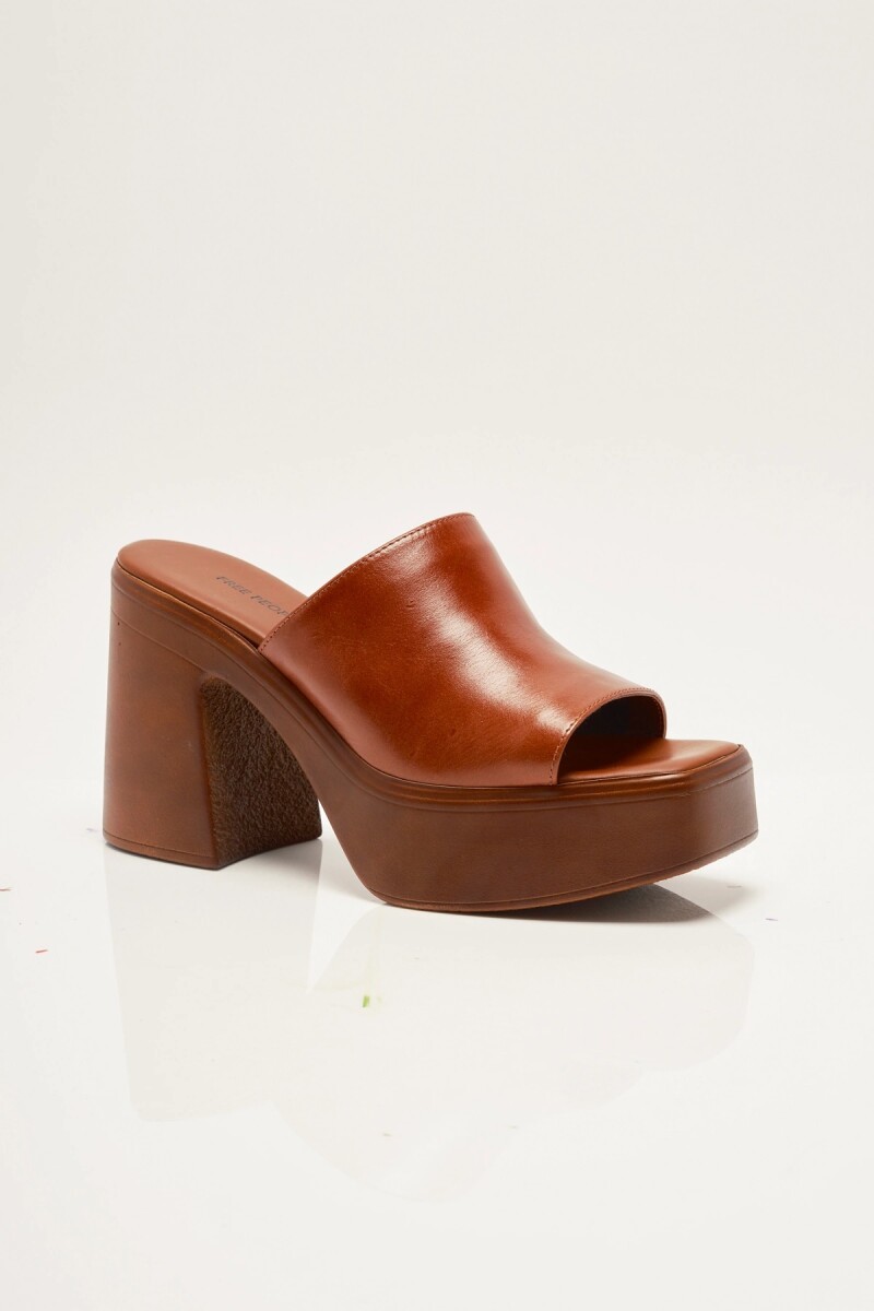 ZAPATO PLATAFORMA ZOE Natural