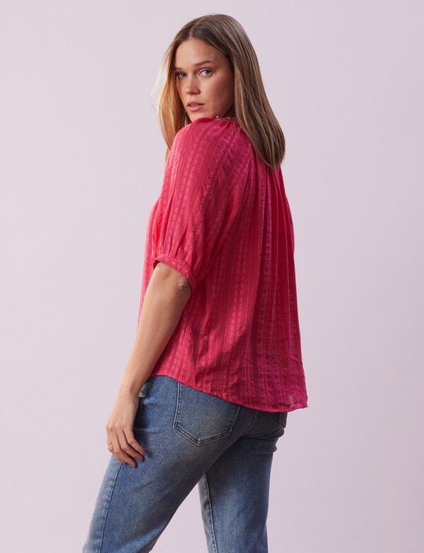Blusa Detalle Calado FUCSIA
