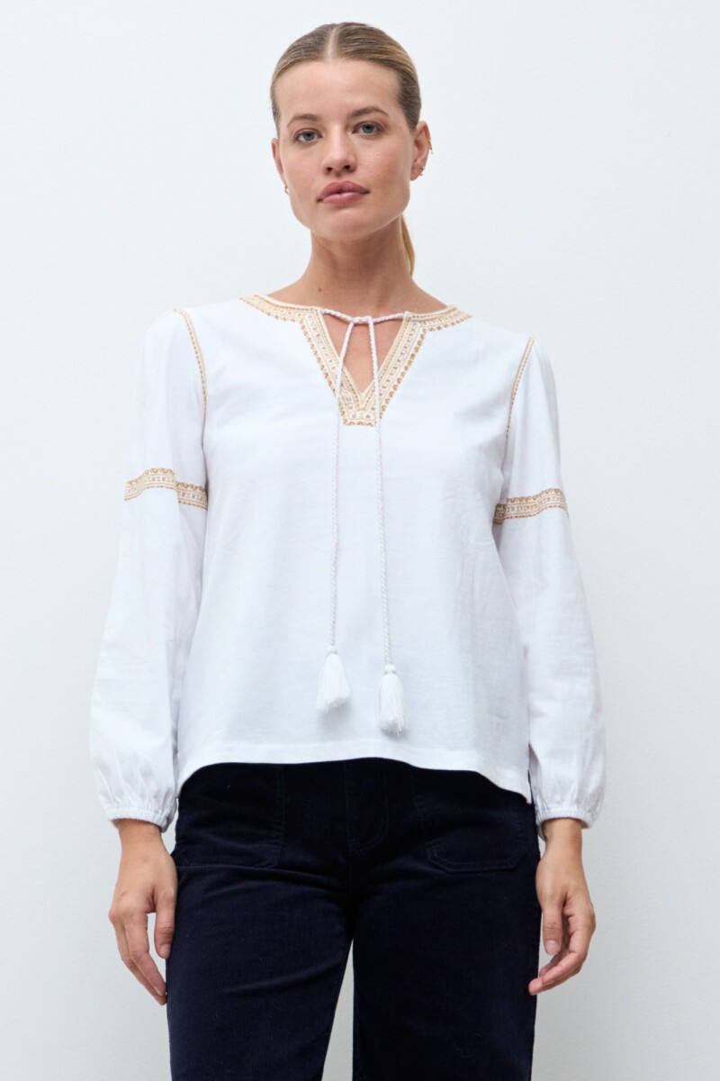 Remera boho bordada blanco