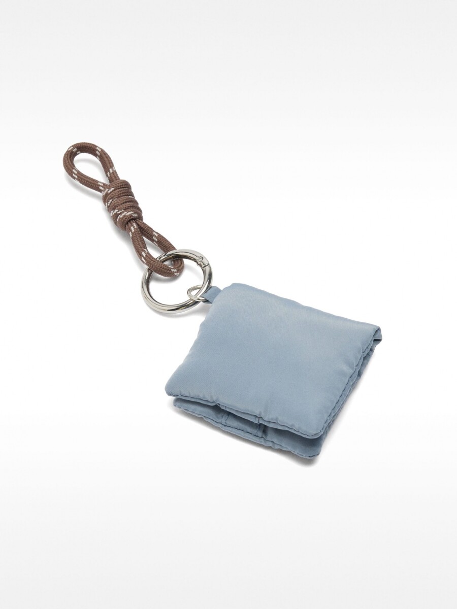 Mochila Básica Con Colgante taupe