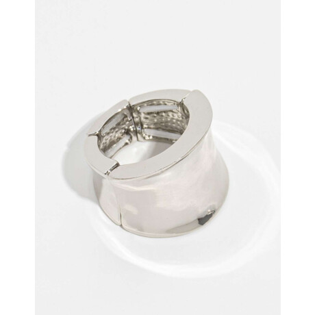 Anillo De Metal Plateado Rodio