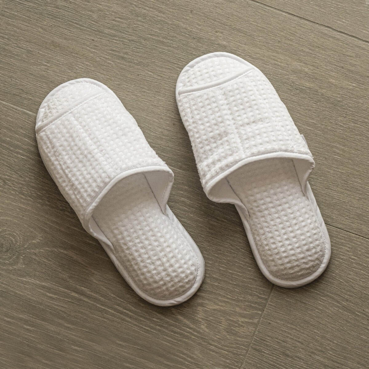 Zapatilla de Cama Nido de Abeja Blanco - XXG 