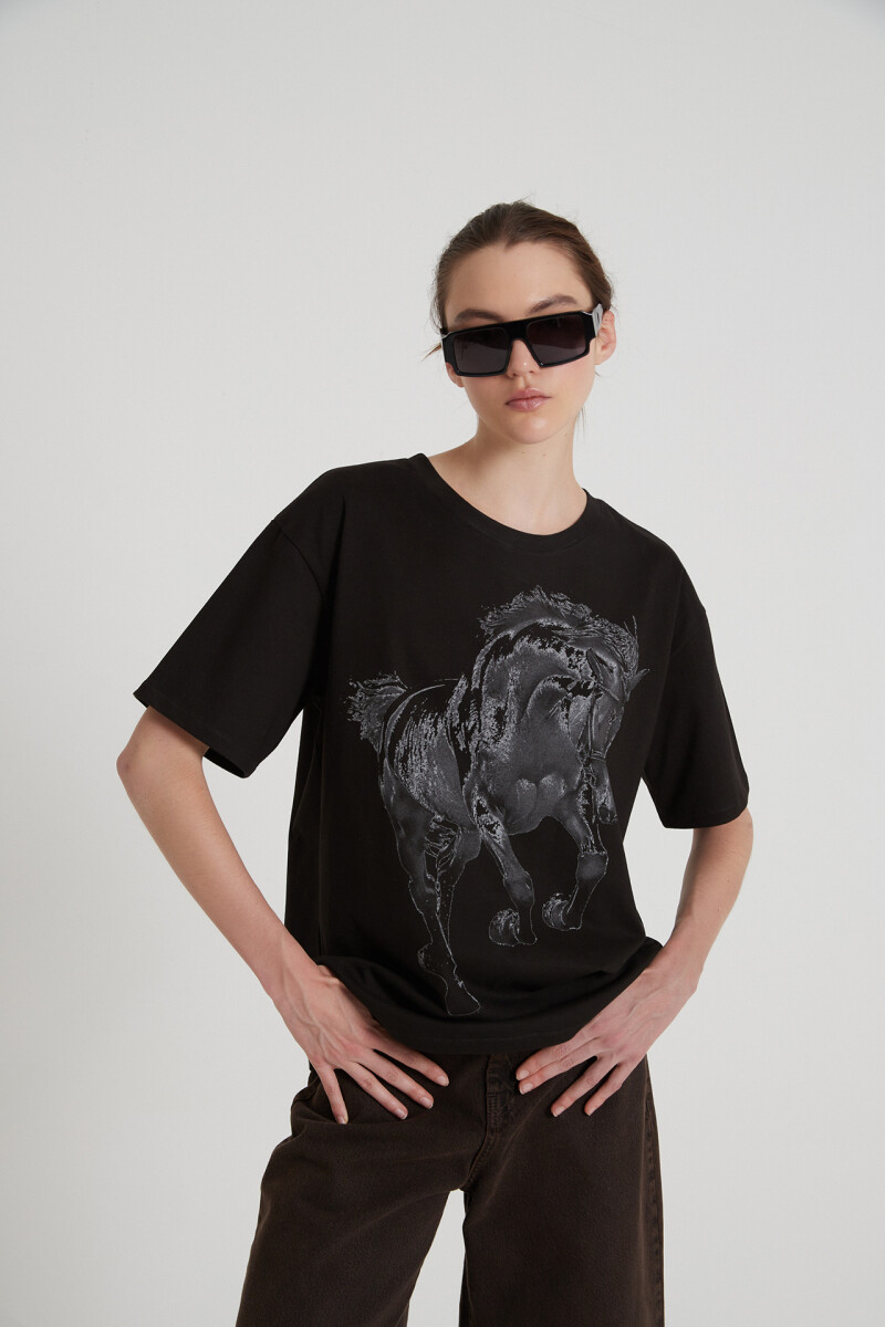 REMERA MC ATLAS Negro