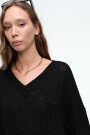 SWEATER V Negro