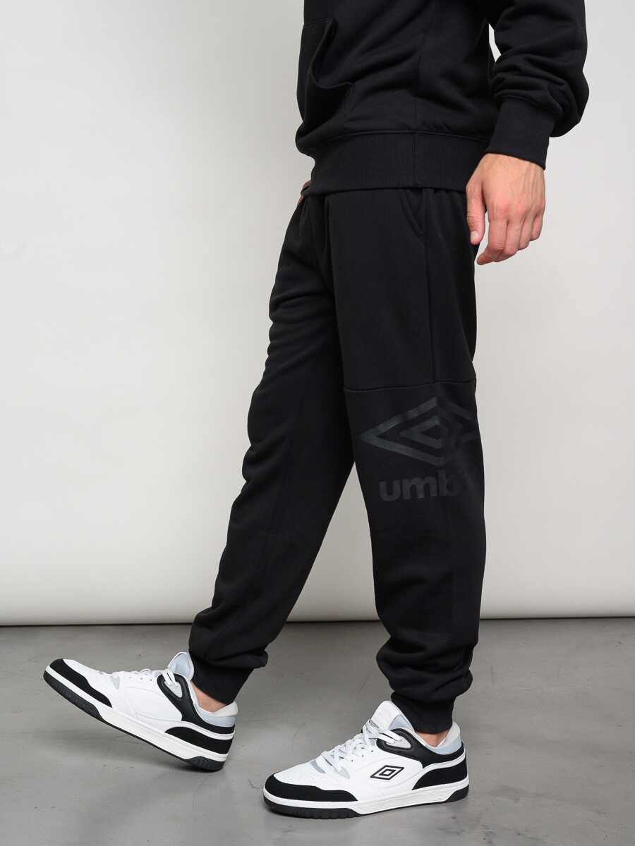 PANTALÓN BIG LOGO Umbro Hombre - 002 