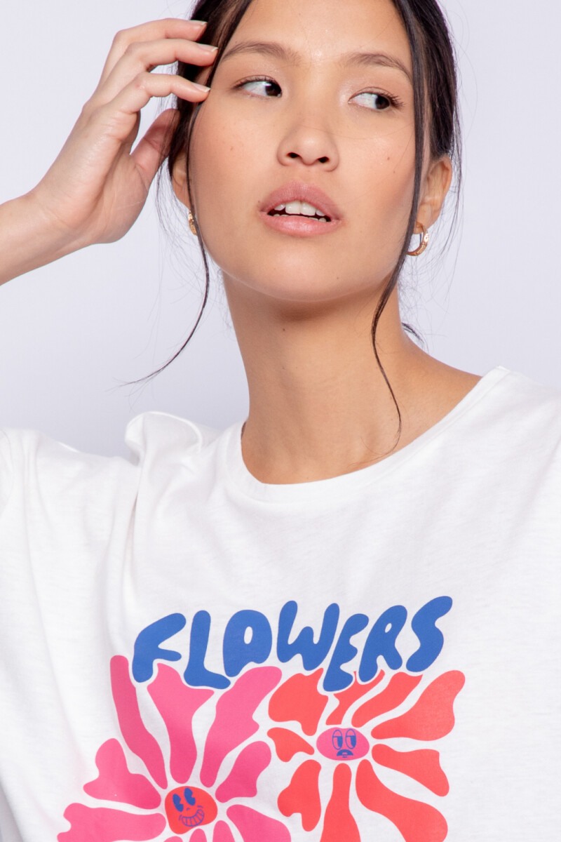 REMERA FLOWERS FEEL Blanco