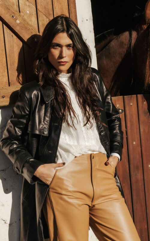TRENCH CUERO LUA NEGRO