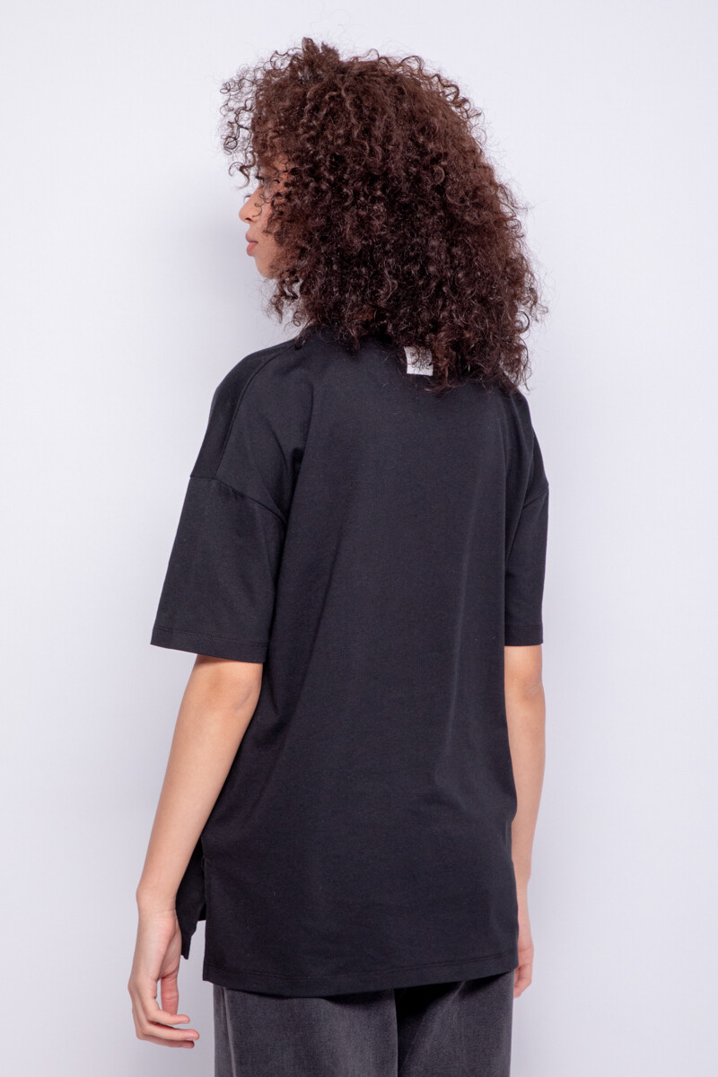 REMERA INDOOR Negro