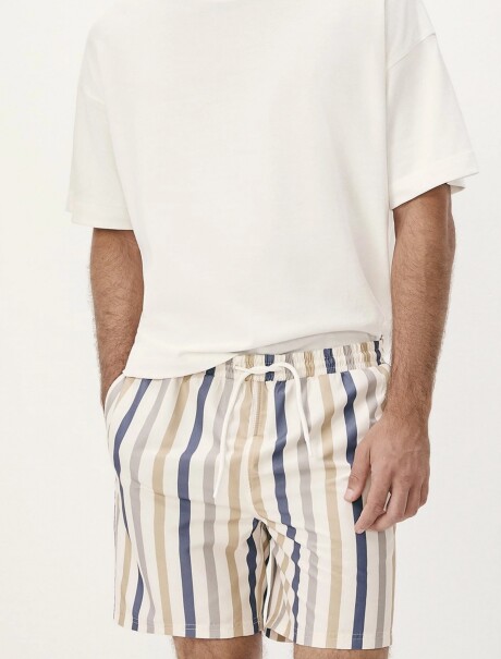 SHORT ESTAMPADO CON SUSPENSOR MULTICOLOR