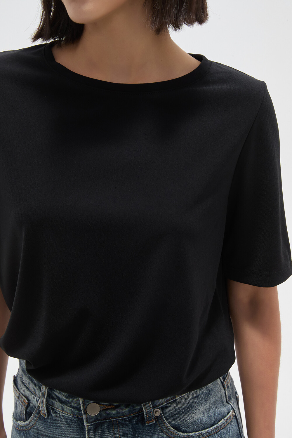 Remera Olvyn Negro