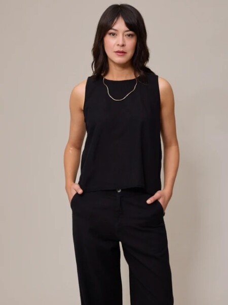 MUSCULOSA POLANCO LAURANTI NEGRO