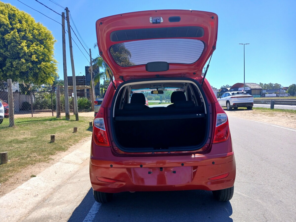 Hyundai i10 GLS 1.1 AT Extra Full | Permuta / Financia Hyundai i10 GLS 1.1 AT Extra Full | Permuta / Financia