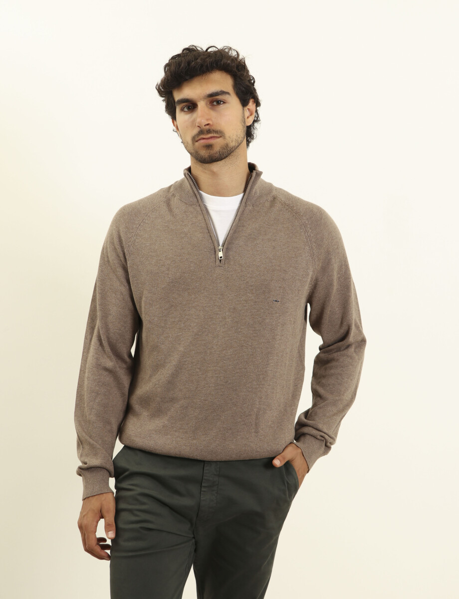 470451 REMERA HARRINGTON LABEL Tostado