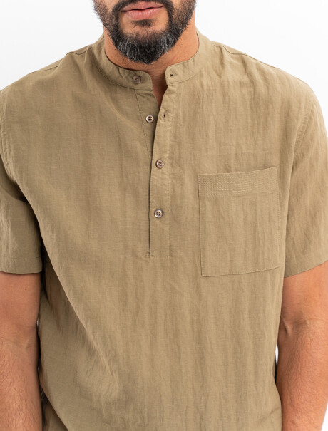 Camisa m/c cuello mao tostado