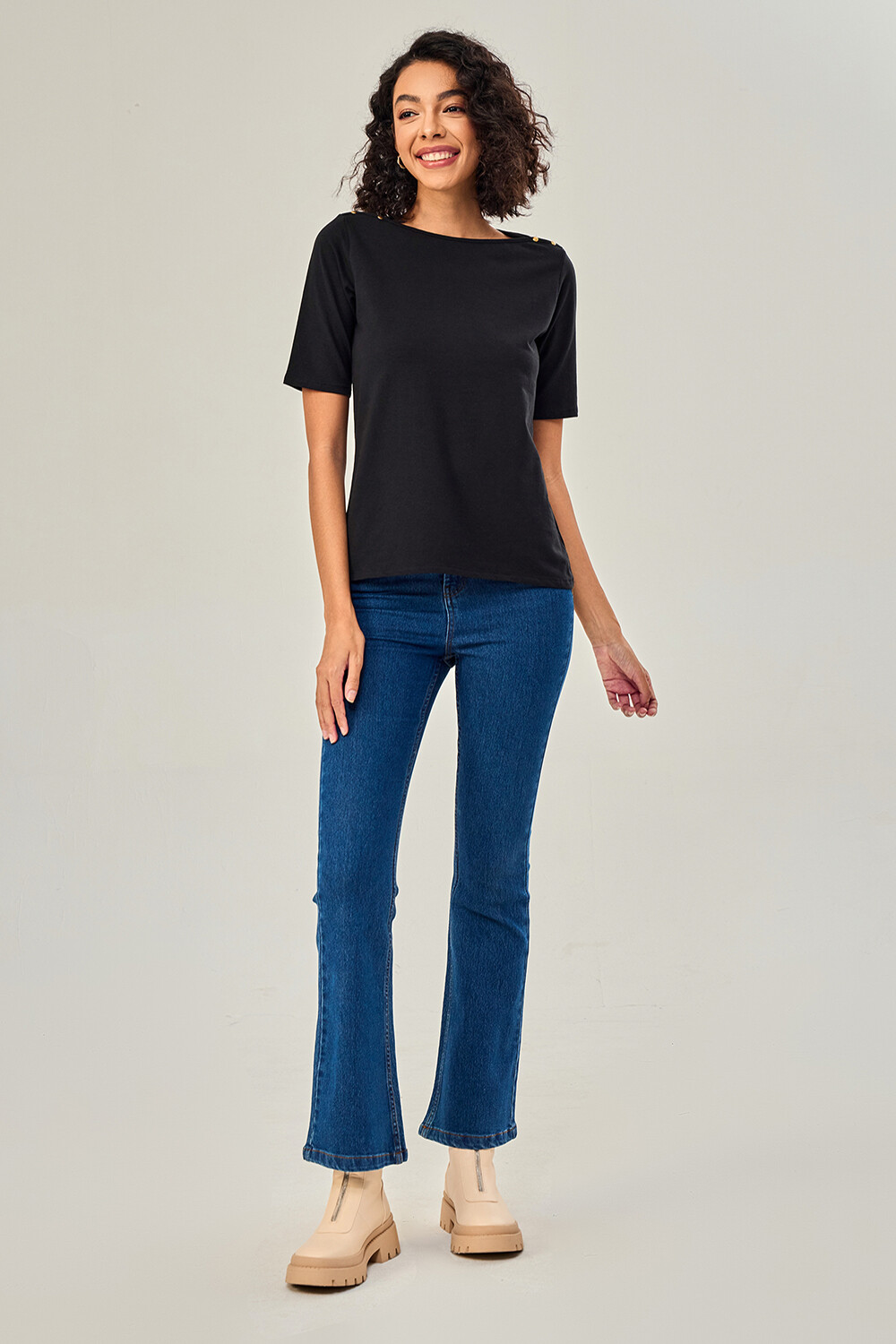 Remera Felton Negro