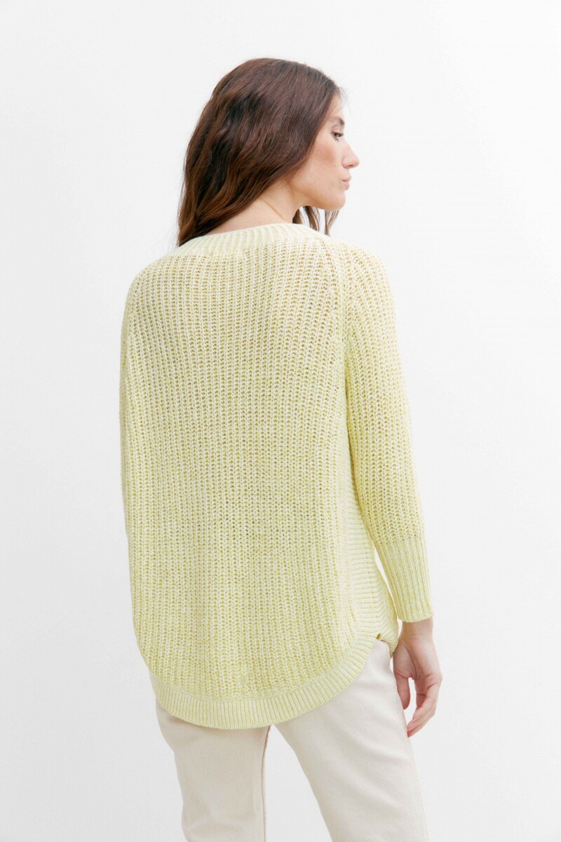 Sweater cinta con ruedo curvo crudo