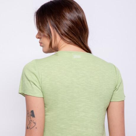 TOP TRENZA Verde Kiwi