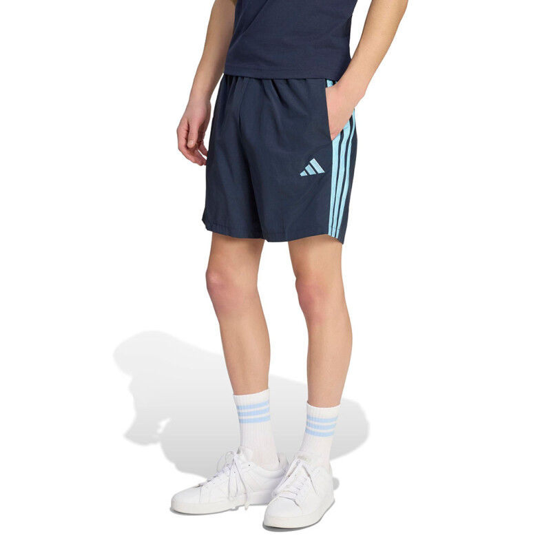 Short de Hombre Adidas Chelsea Wc M 3S Azul - Celeste
