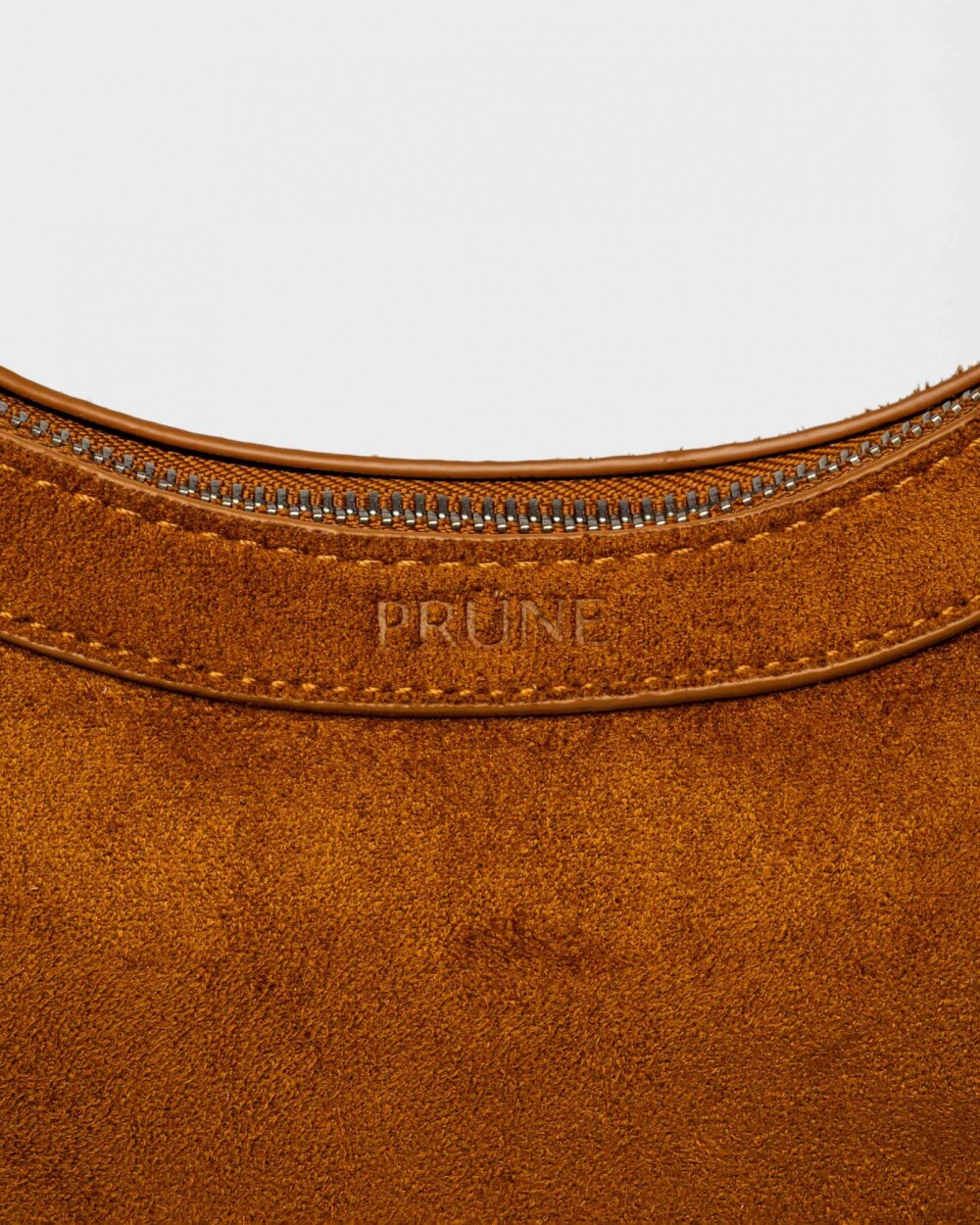 Cartera al hombro Western en efecto gamuza Cuoio