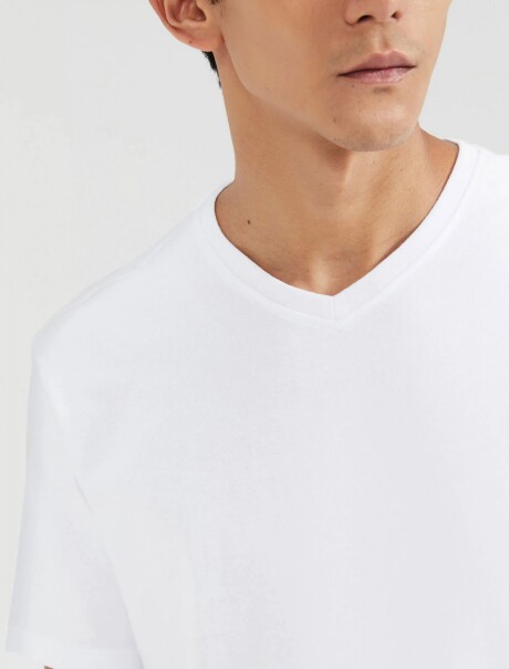CAMISETA UNISSEX ESCOTE V SUPER COTTON BLANCO