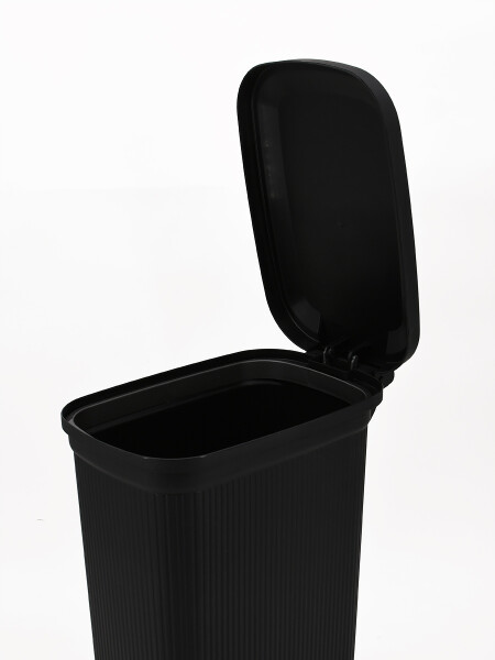 PAPELERA 7 LITROS NEGRO