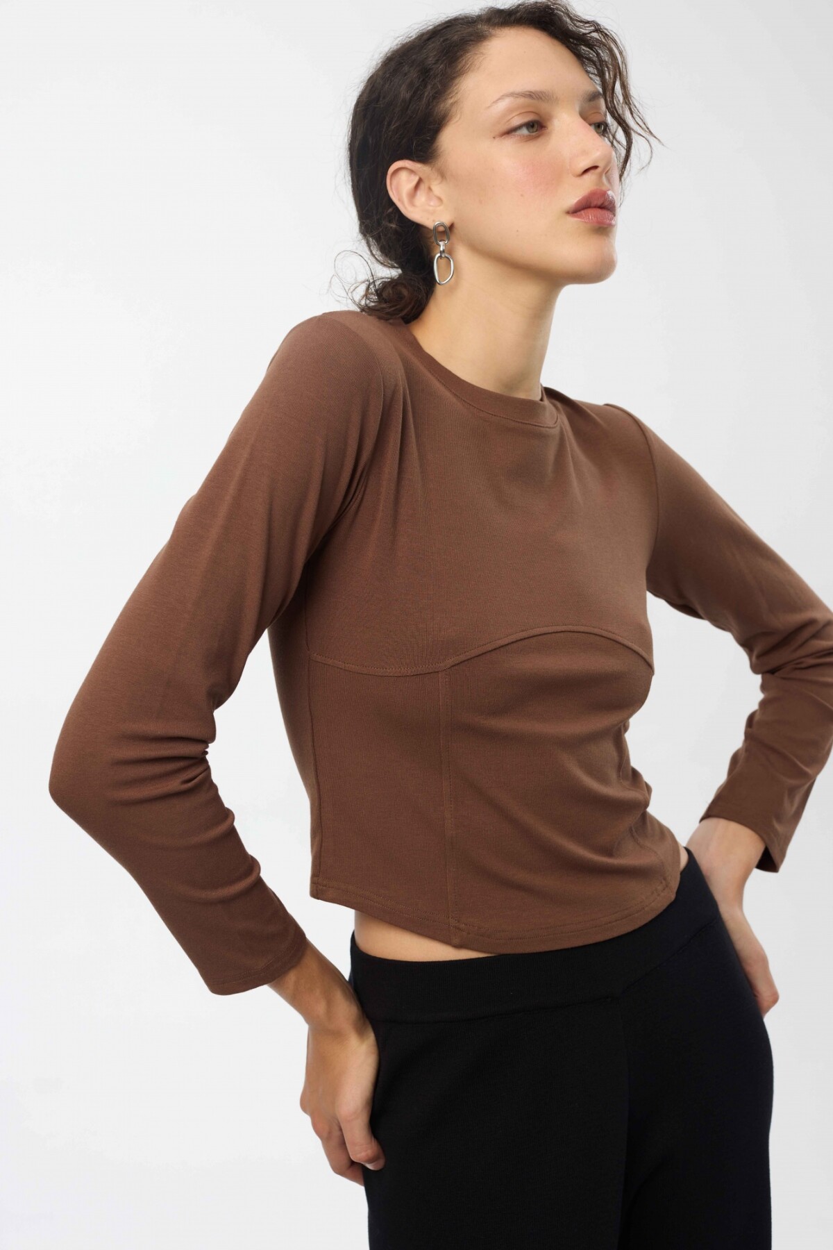 Remera Esme Marron