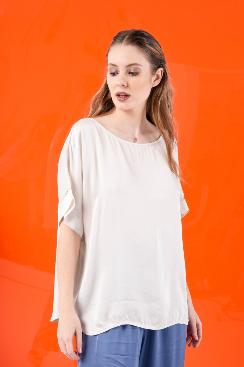 Remera Kira BEIGE