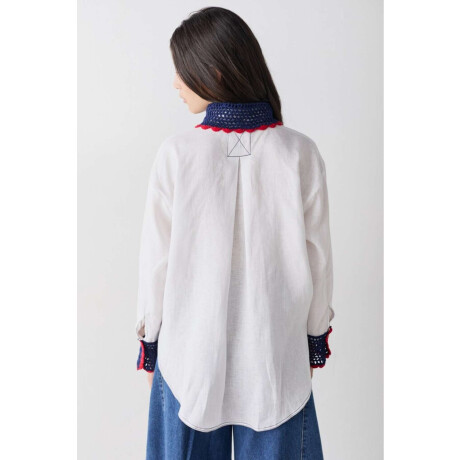 Pre Venta Camisa Emblema Blanco Con Rojo Y Azul