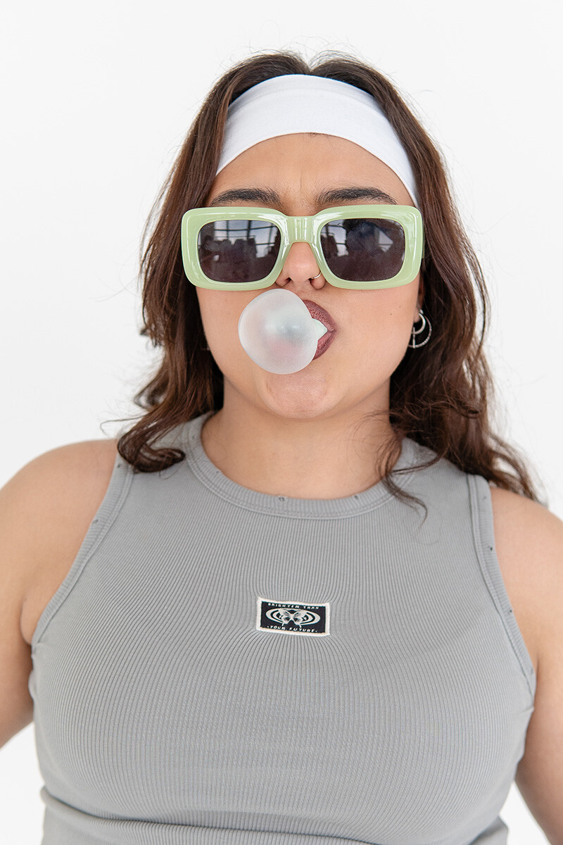 Musculosa Pulau Btfly Tank Top - Gris 