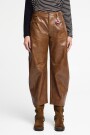 PANTALÓN SILUETA GLOBO Chocolate