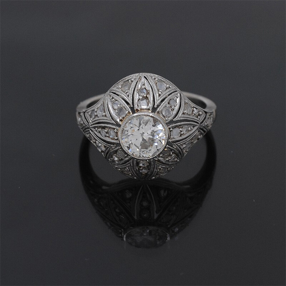 Anillo Antiguo En Oro18K, Brillantes Y Diamantes Anillo Antiguo En Oro18K, Brillantes Y Diamantes