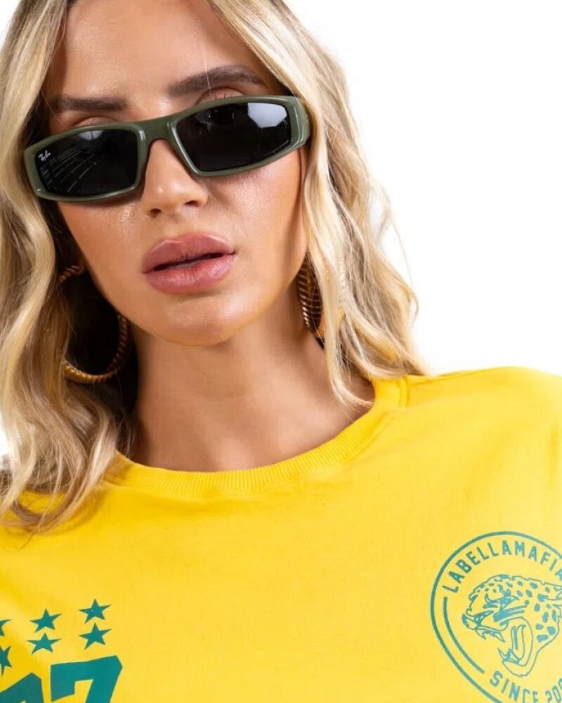 T-shirt Color Amarillo By La Bellamafia U