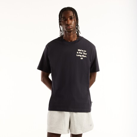 Remera New Balance de Hombre - Foggy Daze 1906 - MT62R4SWDNT DARK GREY