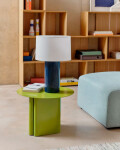 Lámpara de mesa Toneric de cerámica con acabado azul y algodón