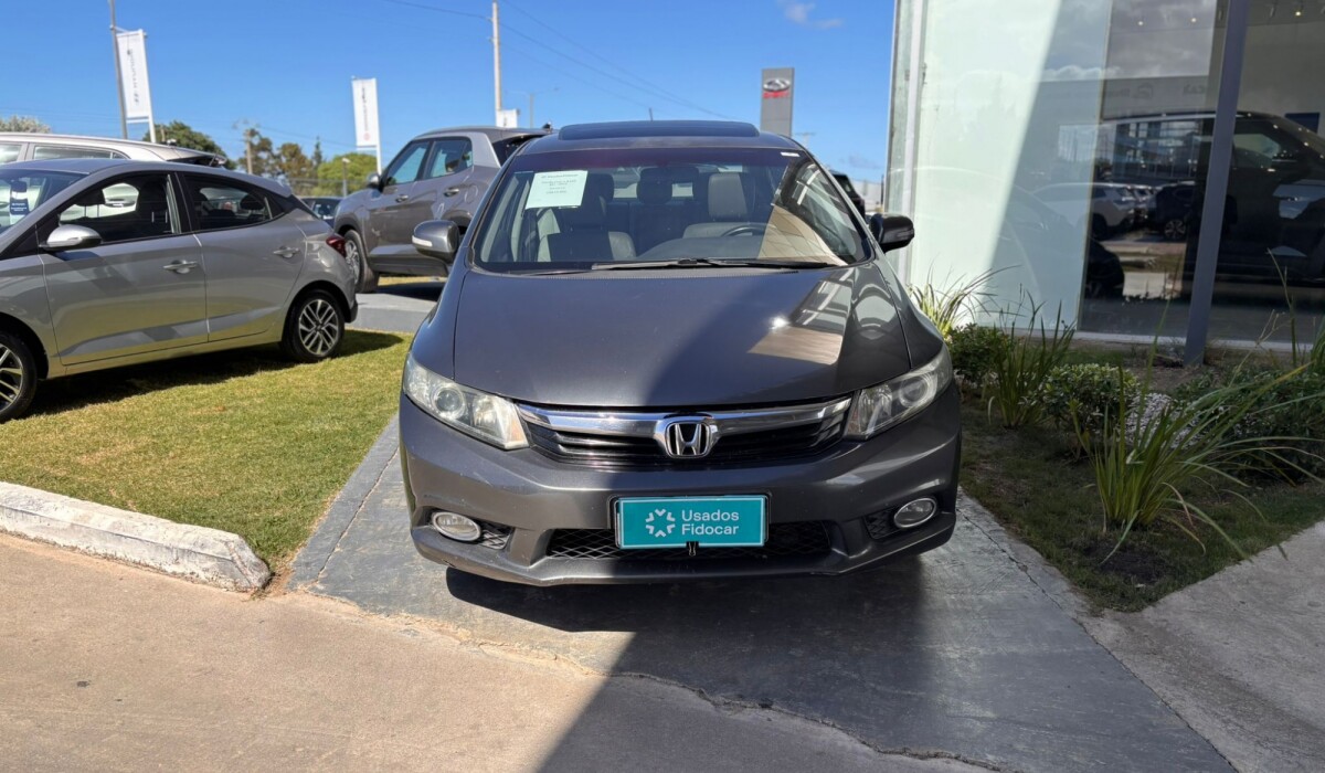 Honda Civic 1.8 EXS MT - 2012 Honda Civic 1.8 EXS MT - 2012