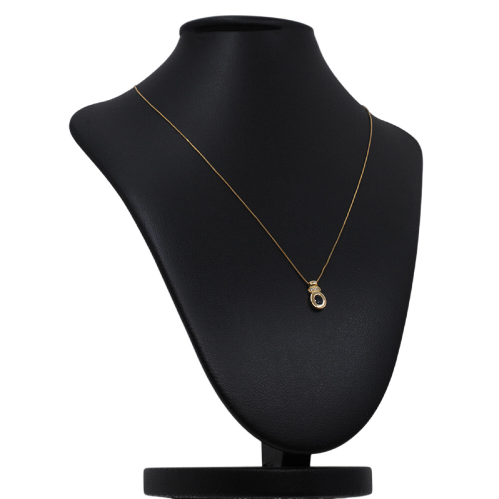 Conjunto de cadena y dije en oro 18k , zafiro y brillantes Conjunto de cadena y dije en oro 18k , zafiro y brillantes