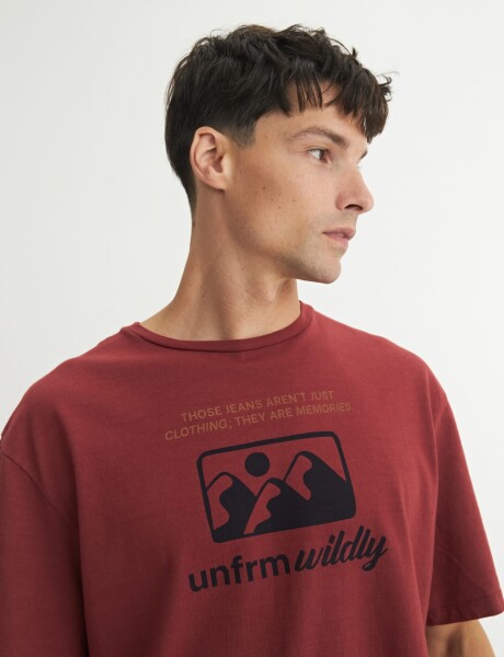 Remera Rockwell Vino