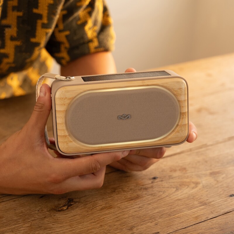 Parlante ROOTS SOLAR (Bluetooth) Parlante ROOTS SOLAR (Bluetooth)