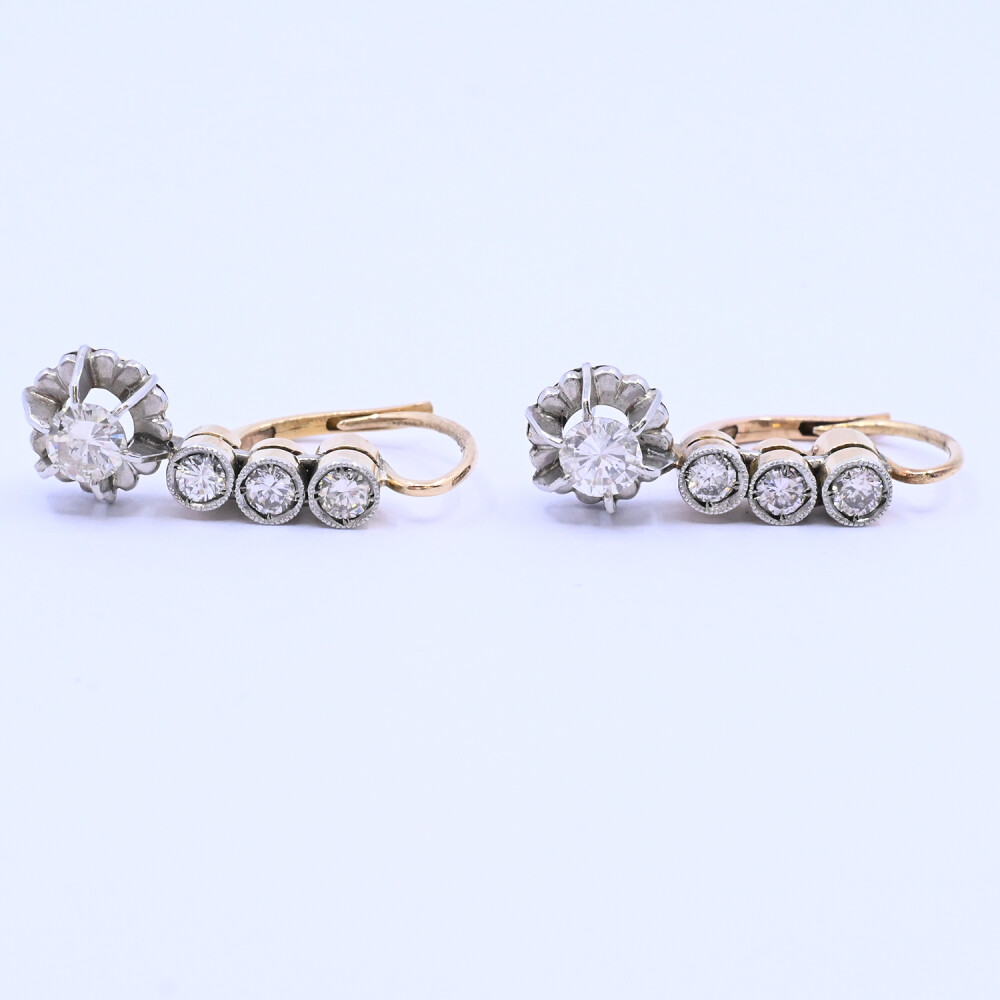 Caravanas antiguas 18k 2 tonos con brillantes. Caravanas antiguas 18k 2 tonos con brillantes.