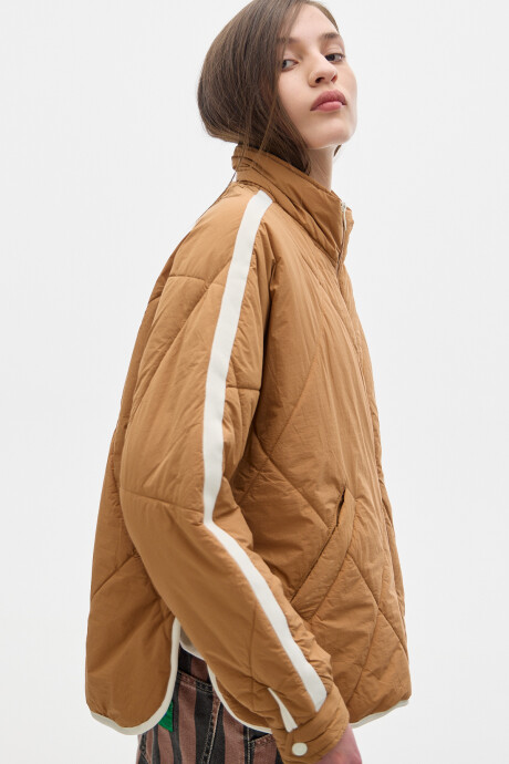 Campera Packable Caramelo