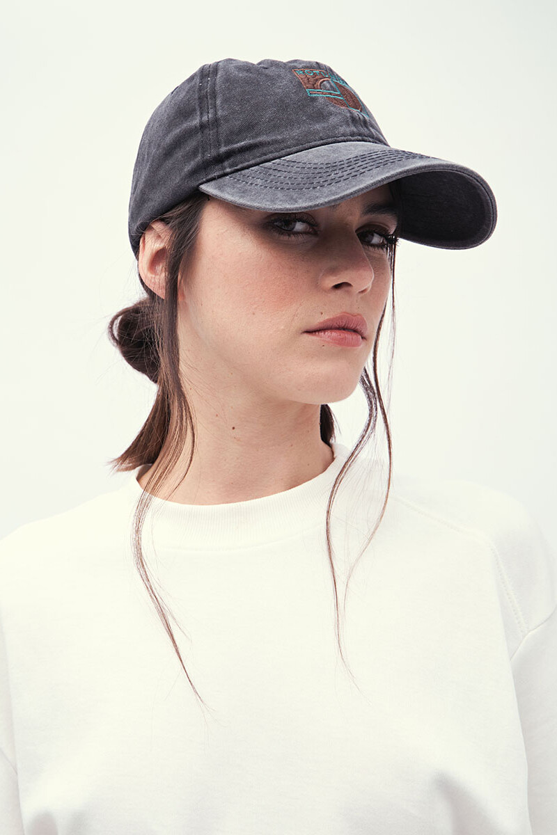 Pakap Gray