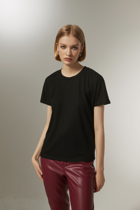 Remera Brunilda Negro