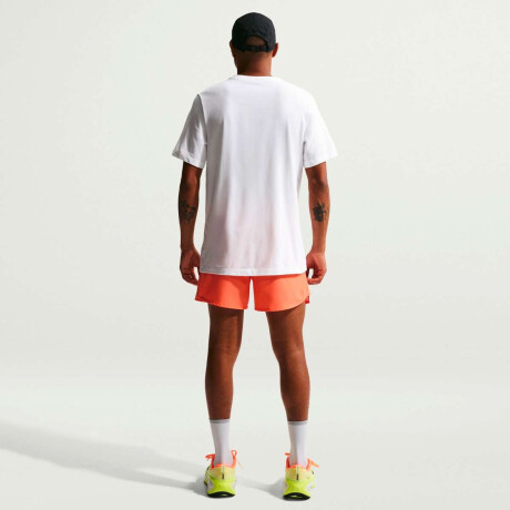 Remera Nike Dri-Fit Tee Run Swoosh de Hombre Blanco