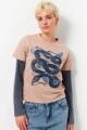 REMERA MUJER PIECE OF CAKE REMERA REPTILE Beige