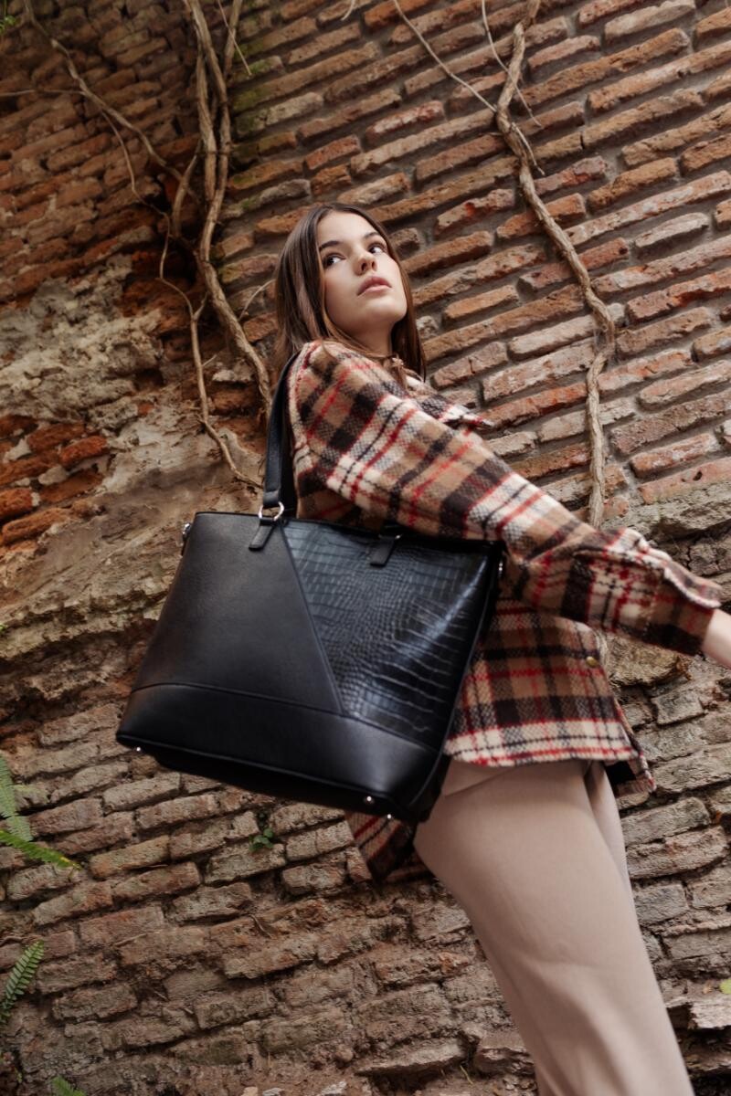 Cartera Betim Negro
