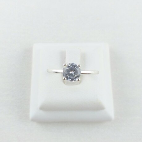Anillo de plata 925 con circonia. Cintillo. Anillo de plata 925 con circonia. Cintillo.