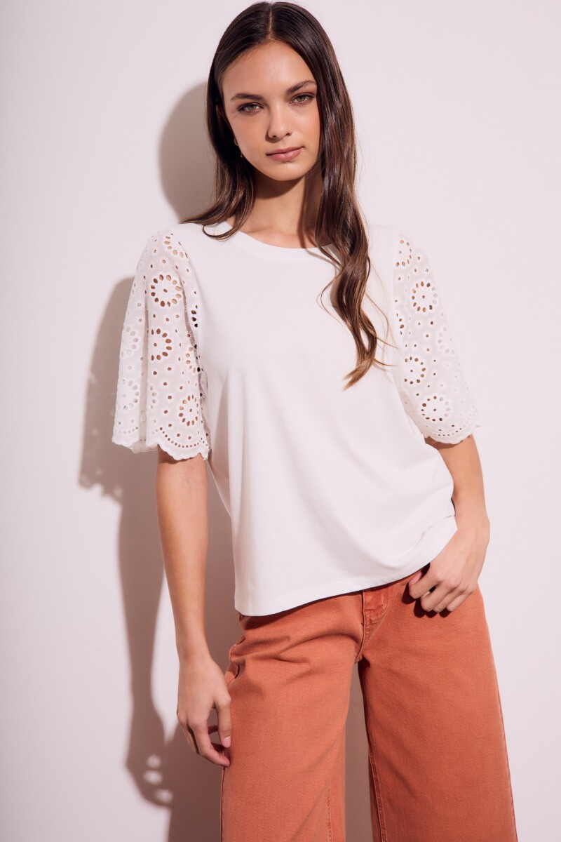 Remera Algodón Peinado Y Calados Nacar